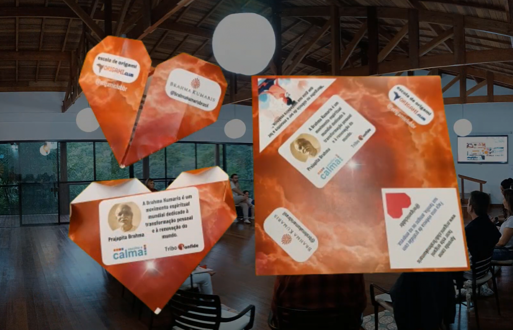 Coração de origami personalizado para a Brahma Kumaris, dobrado e aberto